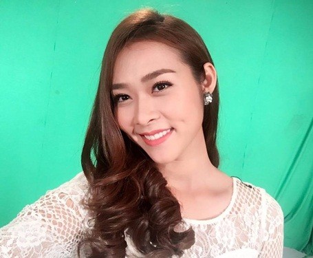 Những “má lúm đồng tiền” đắt giá của showbiz Việt - ảnh 12