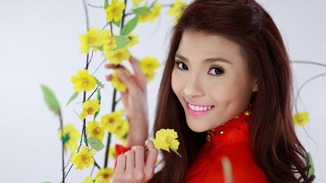 Những “má lúm đồng tiền” đắt giá của showbiz Việt - ảnh 15