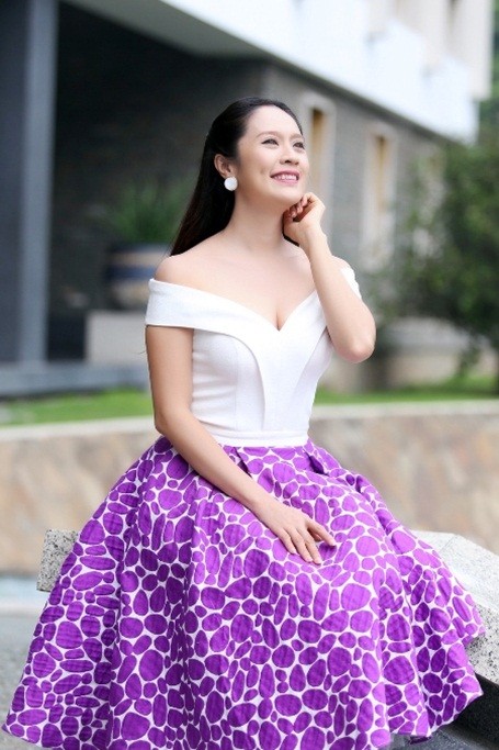 Những “má lúm đồng tiền” đắt giá của showbiz Việt - ảnh 9