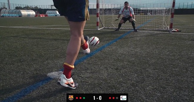 Messi bịt mắt, đá luân lưu với người khiếm thị - ảnh 4