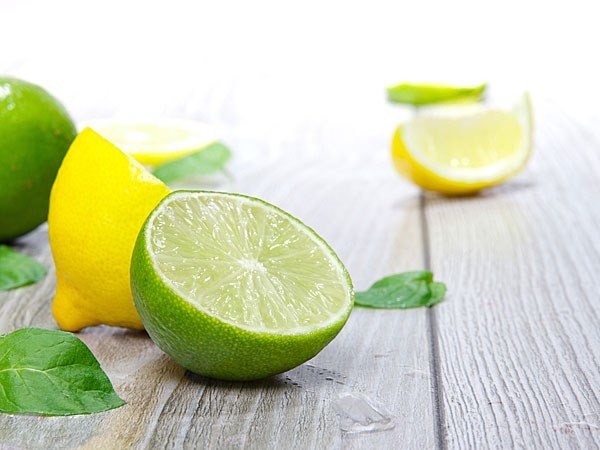 Cách làm nước uống thanh lọc máu từ lô hội, dứa - ảnh 1