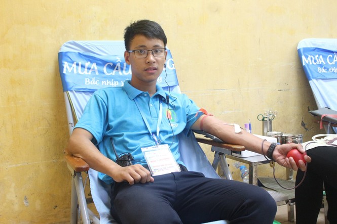 Tưng bừng ngày hội hiến máu ” Mưa cầu vồng” 2016 - ảnh 5