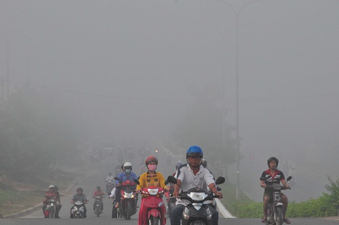 Ngỡ ngàng với hình ảnh Cần Thơ, Sóc Trăng phủ kín sương mù - ảnh 5