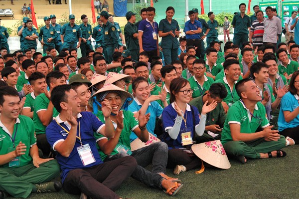 Các tân binh náo nức chờ ngày lên đường nhập ngũ - ảnh 6