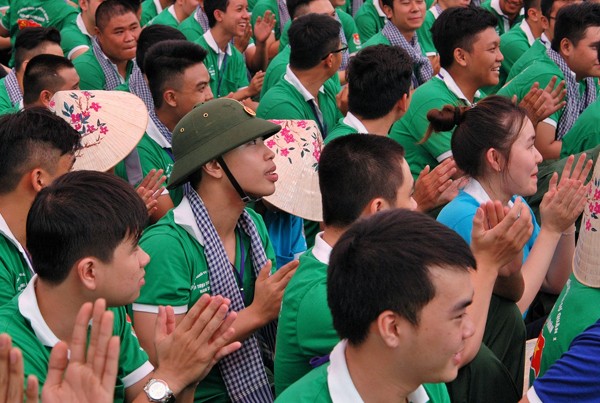 Các tân binh náo nức chờ ngày lên đường nhập ngũ - ảnh 7