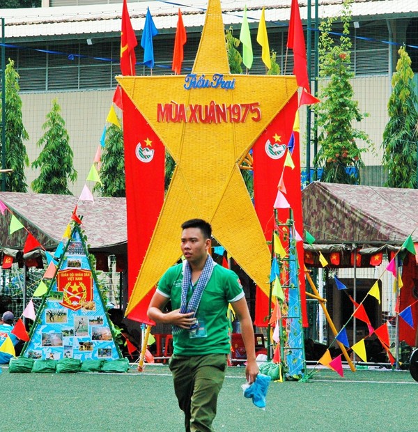 Các tân binh náo nức chờ ngày lên đường nhập ngũ - ảnh 9