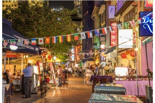 Chiến dịch giành lại vỉa hè: Bài học từ Singapore - ảnh 1