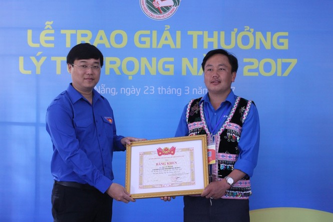 Trao giải thưởng Lý Tự Trọng cho 87 đoàn viên tiêu biểu - ảnh 4