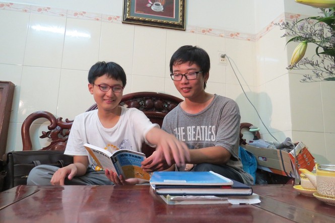 Người đàn ông cho 2 con bỏ trường tự học ở nhà: Giọt nước tràn ly - ảnh 3