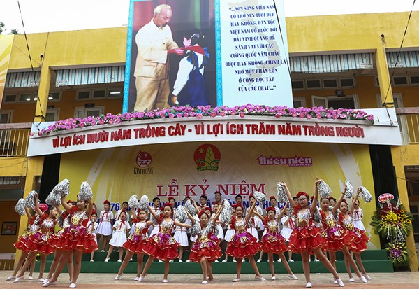 Trao giải thưởng Kim Đồng cho 55 đội viên xuất sắc - ảnh 2