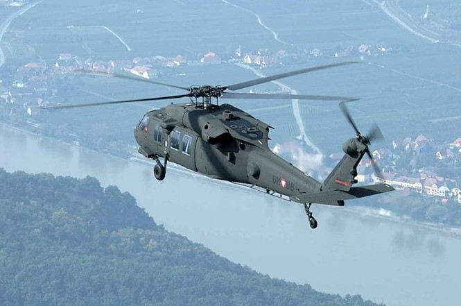 Trực thăng diều hâu đen UH-60 Black Hawk uy lực ra sao? - ảnh 1