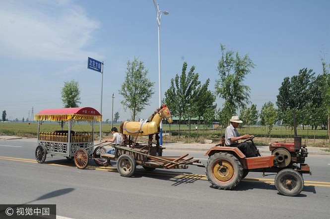 Lão nông dành hơn 4.200 ngày chế tạo 'ngựa sắt' diễu phố - ảnh 7