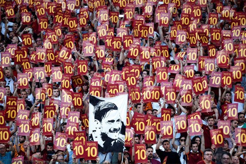 Totti: 'Chân tôi hết vui, nhưng trái tim vẫn đập' - ảnh 1