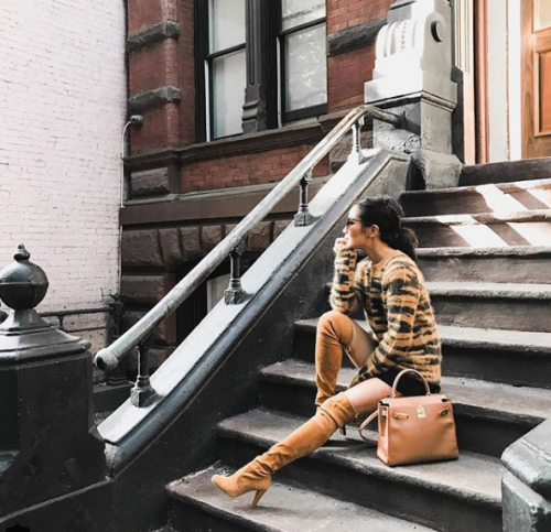 Nhan sắc cuốn hút của gái gốc Việt có tài khoản Instagram 'đắt' nhất thế giới - ảnh 6
