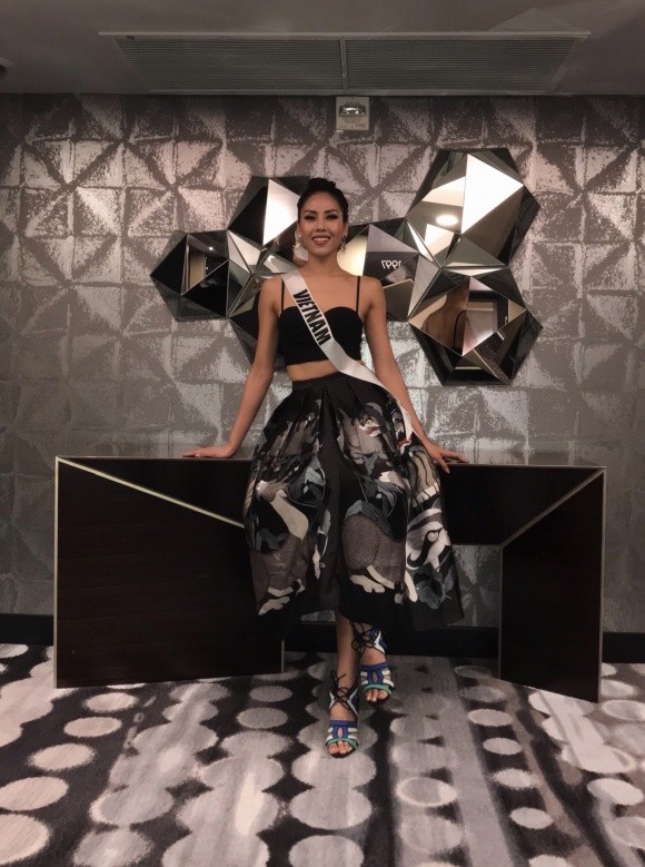 Nguyễn Thị Loan , chụp ảnh, quảng cáo ở Miss Universe - ảnh 9