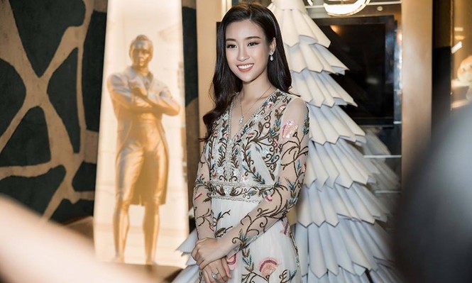 Hoa Hậu Đỗ Mỹ Linh tươi tắn sau khi trở về từ Miss World - ảnh 4