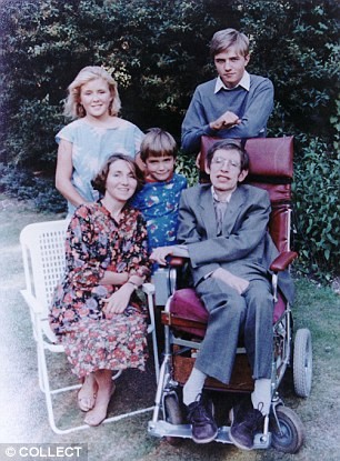 Chuyện tình đẹp nhưng không trọn vẹn của Stephen Hawking - ảnh 1