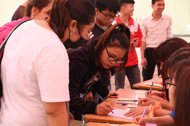 Sinh viên đại học Đại Nam nhiệt tình tham gia hiến máu tình nguyện - ảnh 2