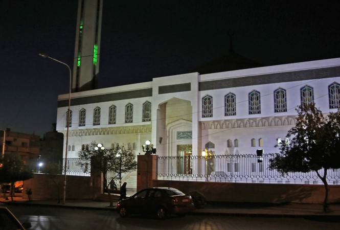 Thủ đô Damascus của Syria vắng lặng sau cuộc không kích của Mỹ - ảnh 4