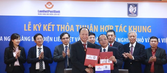 Lienvietpostbank ký kết với hiệp hội doanh nghiệp nhỏ và vừa - ảnh 1