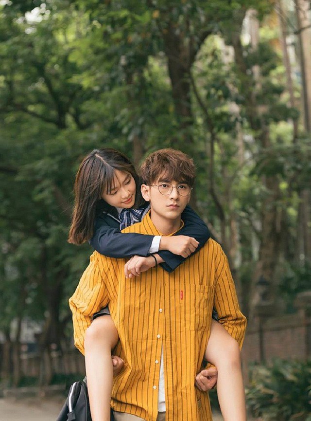 Nữ sinh trường Báo vào vai 'bạn gái' ngọt ngào trong MV mới của Isaac - ảnh 1