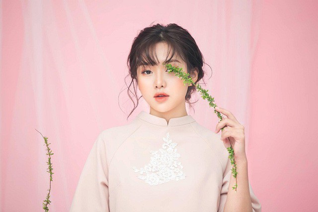 Nữ sinh trường Báo vào vai 'bạn gái' ngọt ngào trong MV mới của Isaac - ảnh 5