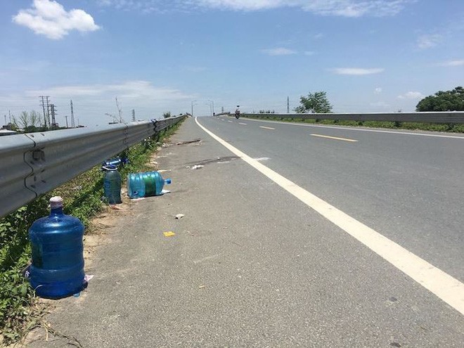 Bạn bè đau xót kể lại giây phút trước khi hai nữ sinh tử vong - ảnh 1