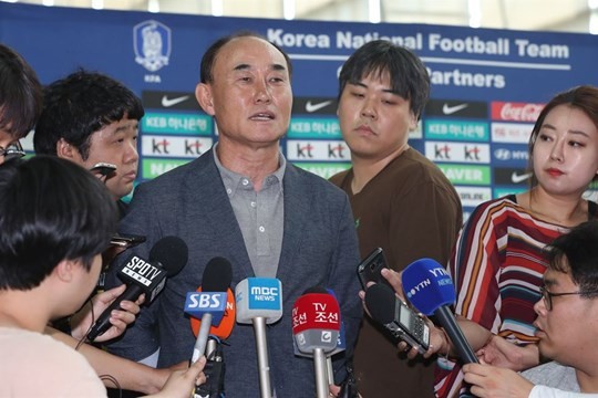 Việt Nam cần dè chừng 'Sir Alex của Hàn Quốc' - ảnh 2
