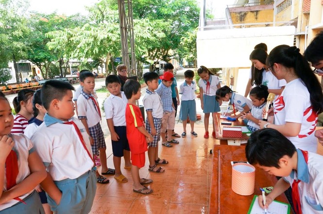 Gặp gỡ 'thiên thần' mang sứ mệnh giúp triệu người Việt rửa tay - ảnh 5