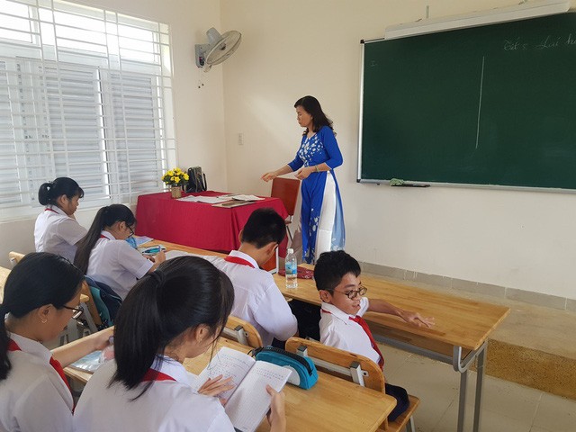 Nghị lực đến trường của nam sinh 'tí hon' 18 tuổi, nặng 20kg - ảnh 3