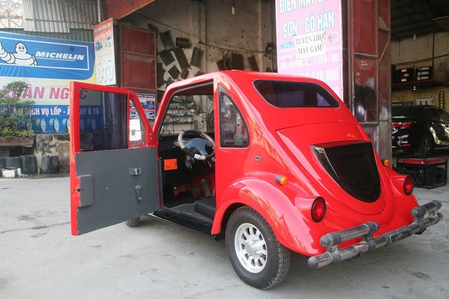 Nam sinh lớp 11 lắp ráp ô tô chạy bằng năng lượng mặt trời - ảnh 4