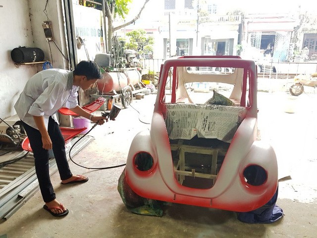 Nam sinh lớp 11 lắp ráp ô tô chạy bằng năng lượng mặt trời - ảnh 8