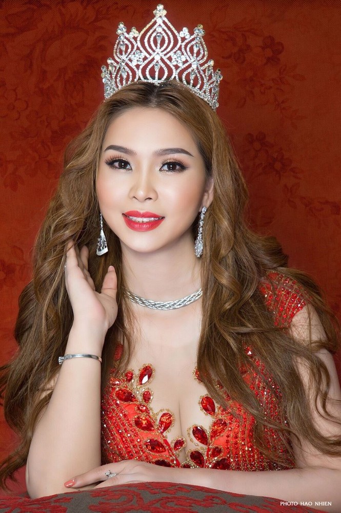 Bà chủ Elisa Vũ Thanh Thảo bất ngờ giành ngôi vị Hoa hậu Đại sứ Toàn cầu 2019 - ảnh 5