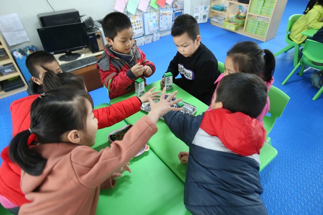 Nhiều phụ huynh muốn mỗi con được thêm 2-3 suất nữa - ảnh 1
