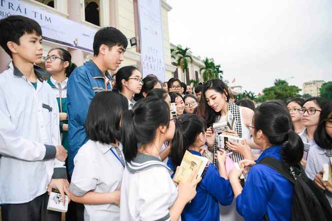 Á hậu Tú Anh: Học hỏi những người có khát vọng lớn để thực hiện ước mơ - ảnh 5