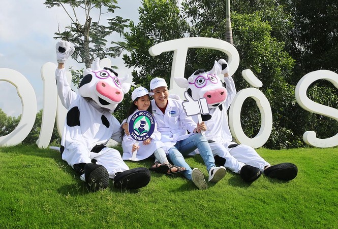 'Mong nhiều trẻ em được thụ hưởng chương trình sữa học đường' - ảnh 3