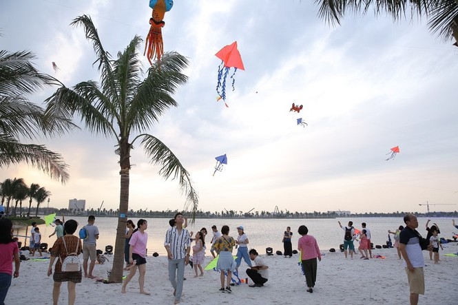 Chủ đầu tư thả 50 tấn cá xuống hồ Vinhomes Ocean Park, cần thủ thỏa sức so tài - ảnh 3
