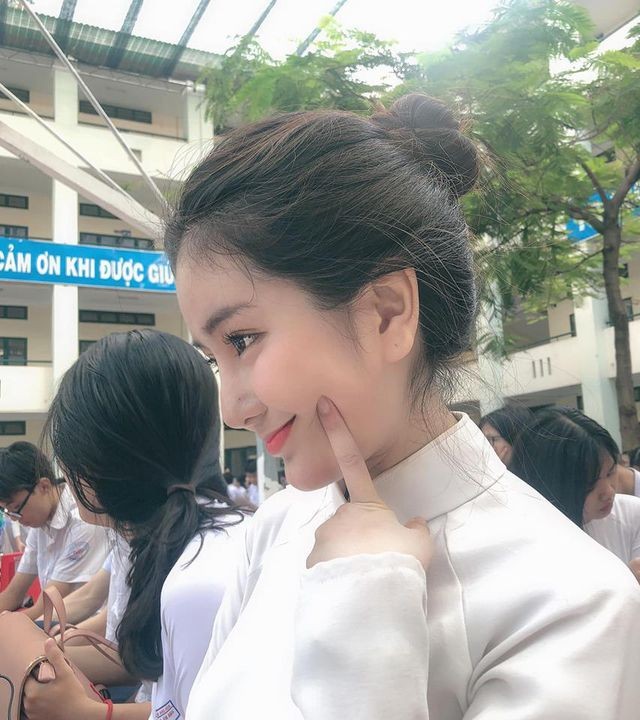 Lộ bảng điểm kém không ngờ của hot girl 'toàn diện' Võ Ngọc Trân - ảnh 7