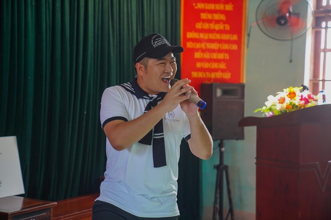 Hành trình từ trái tim rút ngắn khoảng cách với tuổi trẻ Bạch Long Vĩ - ảnh 5