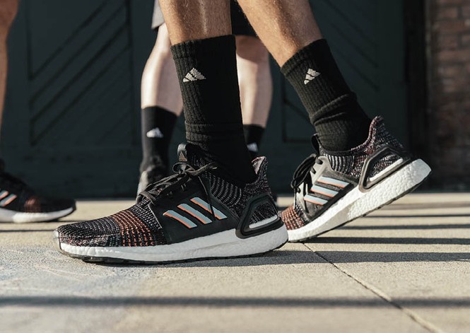 Adidas 'ăn mừng' thành công của BOOST với siêu phẩm hoàn trả năng lượng tốt nhất - ảnh 4