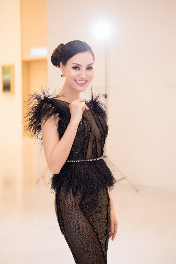 Trần Huyền Nhung sexy huyền bí trong một thiết kế mới của Tuấn Hải - ảnh 7