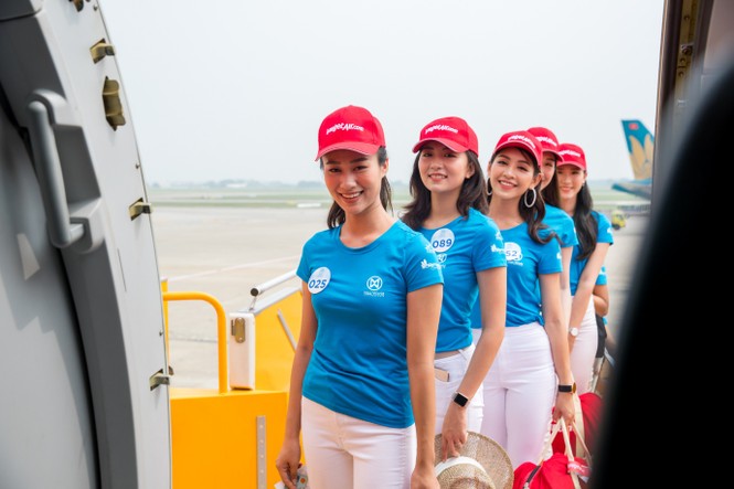 Thí sinh Miss World Vietnam 2019 rạng rỡ, đổ bộ Đà Nẵng chuẩn bị cho vòng chung - ảnh 10