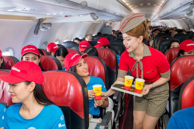 Thí sinh Miss World Vietnam 2019 rạng rỡ, đổ bộ Đà Nẵng chuẩn bị cho vòng chung - ảnh 12