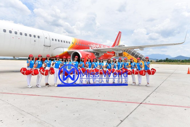 Thí sinh Miss World Vietnam 2019 rạng rỡ, đổ bộ Đà Nẵng chuẩn bị cho vòng chung - ảnh 13