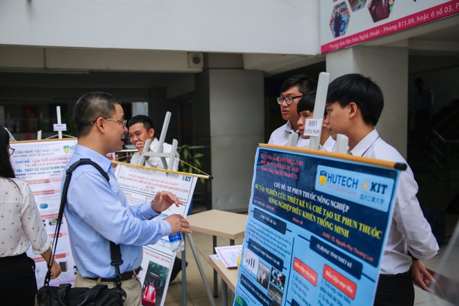 Ấn tượng hệ thống chăm sóc vườn thanh long bằng IoT của sinh viên HUTECH - ảnh 4