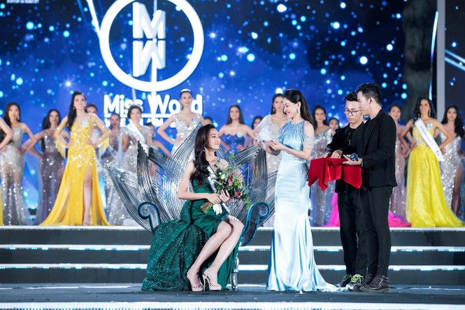 Nhìn lại những tác phẩm hoa LilyMag sáng tạo riêng cho Miss World VietNam 2019 - ảnh 6