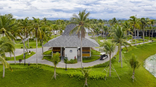 Hoa hâu Phan Thị Mơ và Đoàn Minh Tài là đại sứ thương hiệu Cocoland Resort - ảnh 2