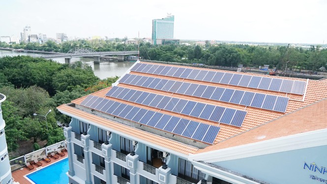 Lắp đặt điện mặt trời mái nhà: Cần sớm có qui định giá mua điện mới - ảnh 2
