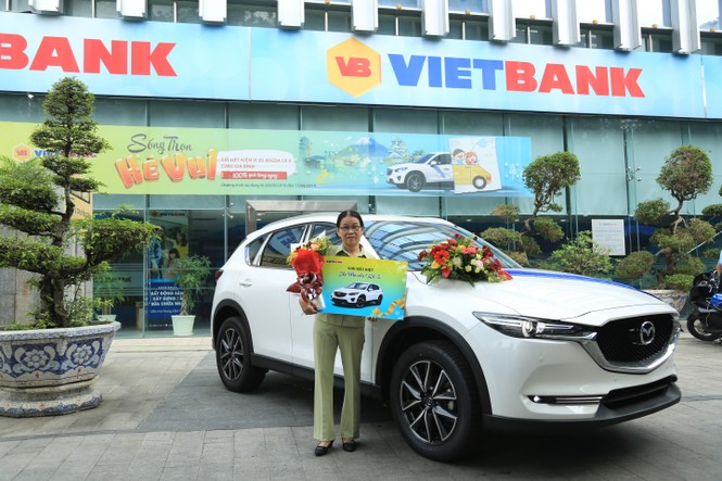 Vietbank trao thưởng xe Mazda cho khách hàng gửi tiết kiệm - ảnh 1