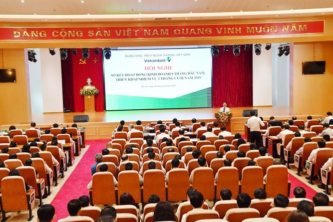 9 tháng, Vietcombank chạm mốc lợi nhuận khủng 17.250 tỷ đồng - ảnh 2